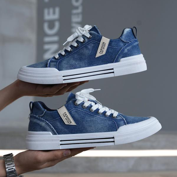 Shoe