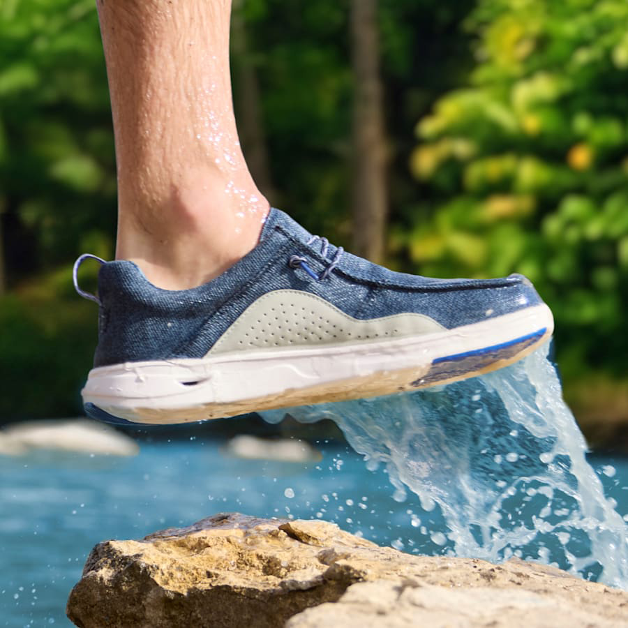 Men's Breathable Mesh Water Sneakers-Cloud Blue