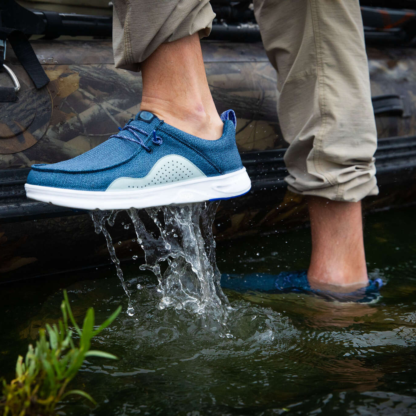Men's Breathable Mesh Water Sneakers-Cloud Blue